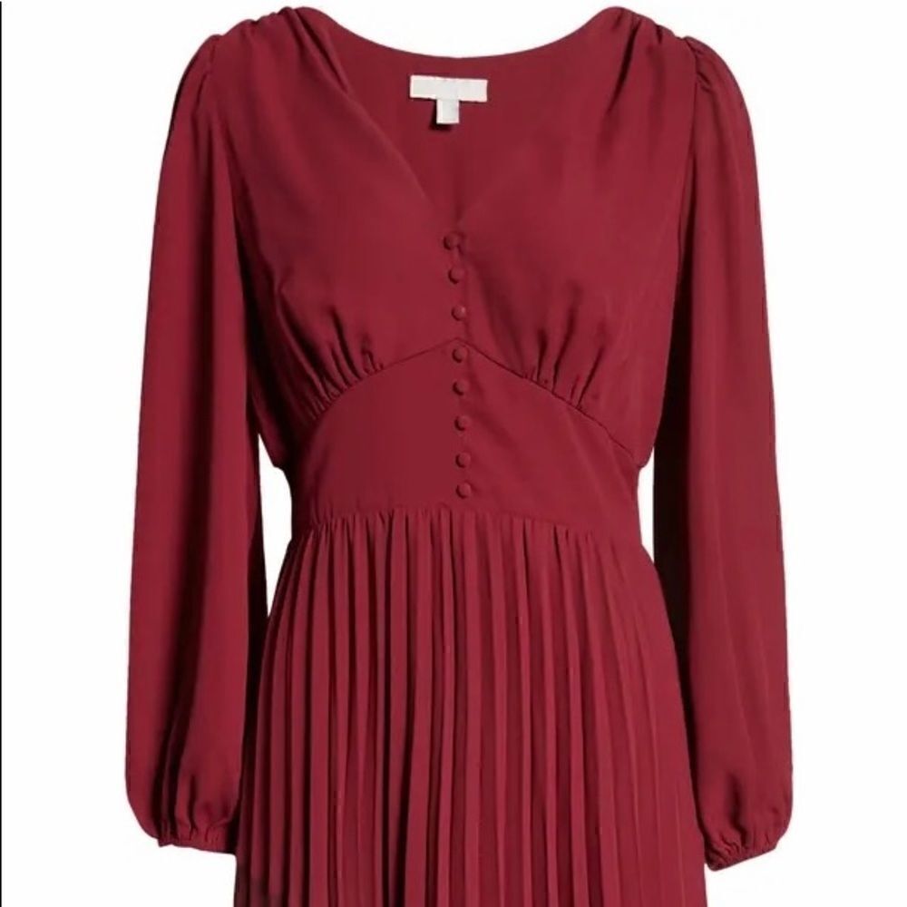 Chelsea 28 button pleated long sleeve maxi dress with two tone bottom.